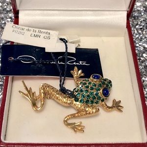 💯NWT VINTAGE OSCAR DE LA RENTA GOLD TONE Renta Frog Brooch 🐸COLLECTORS ITEM 🛍